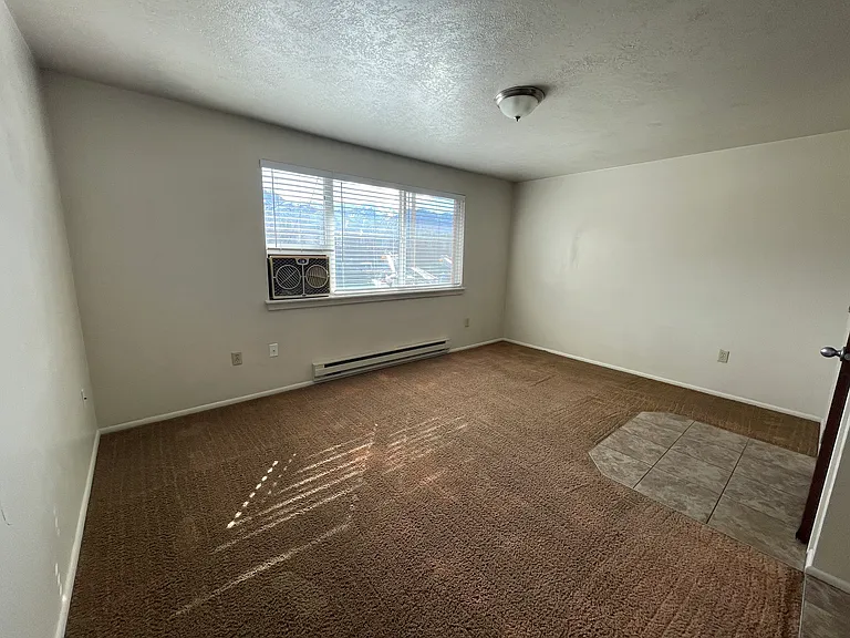 480 N 50 E #480 — Photo 8
