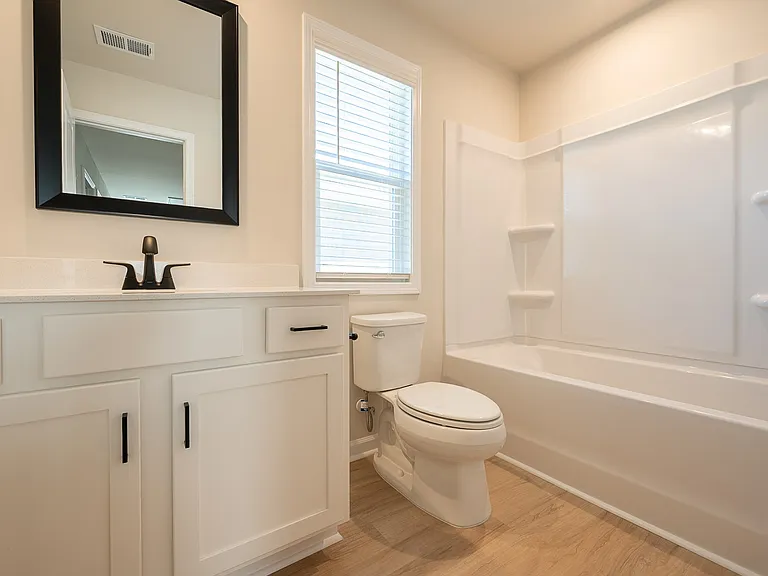 852 Tess St — Photo 18