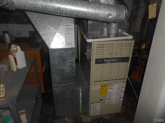 5th image of 1135 Demphle Ave