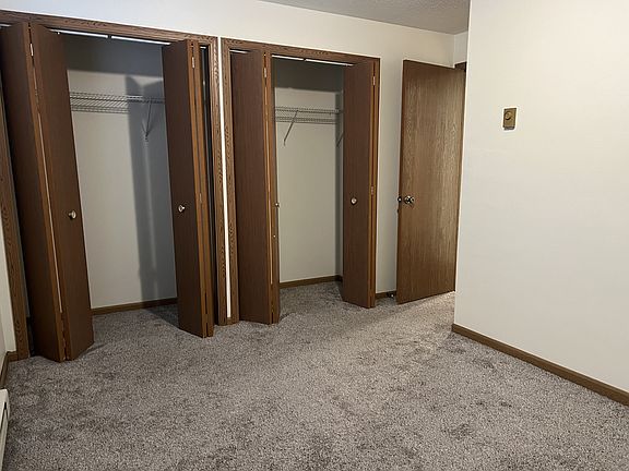 5th image of 1544 E Gateway Cir S #11520382