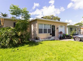 2626 McKinley St, Hollywood, FL 33020