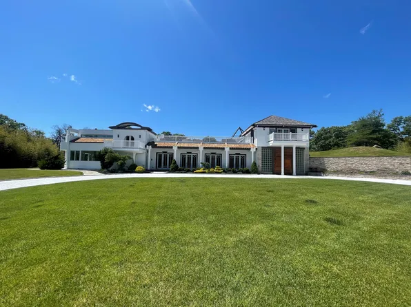 https://photos.zillowstatic.com/fp/5ecf74cf58f6e119c55e392e0dff261d-p_e.webp