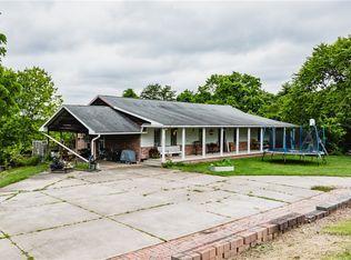 2026 Eli Locust Rd, Washington, WV 26181