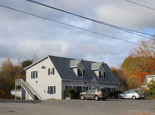 16 Beech St, Calais, ME 04619
