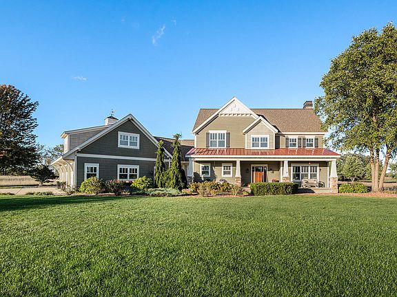 2nd image of 7505 Woodland Way