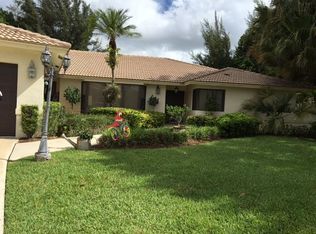 9475 Old Pine Rd, Boca Raton, FL 33428