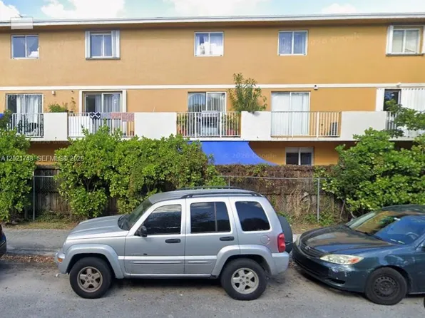 2145 19th Ter APT 205, Miami, FL 33125