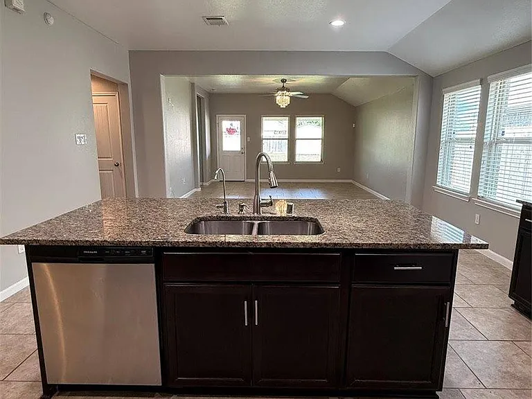 3042 Specklebelly Dr — Photo 4