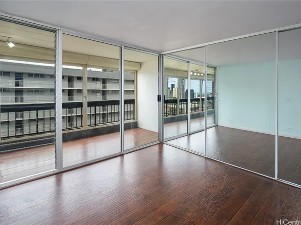 775 Kinalau Pl APT 1502, Honolulu, HI 96813