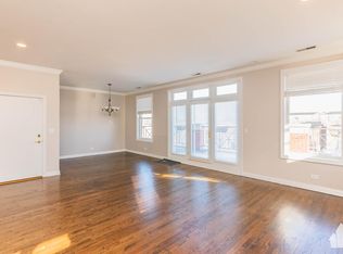 3748 N Southport Ave, Chicago, IL 60613