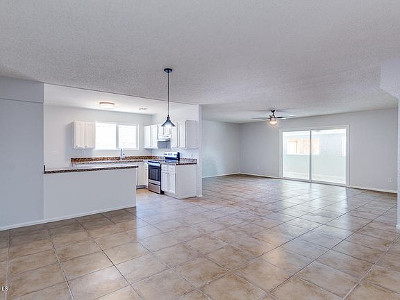 3rd image of 5933 W Catalina Dr