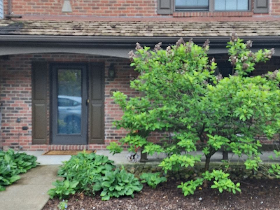 1st image of 136 Crosswinds Ln