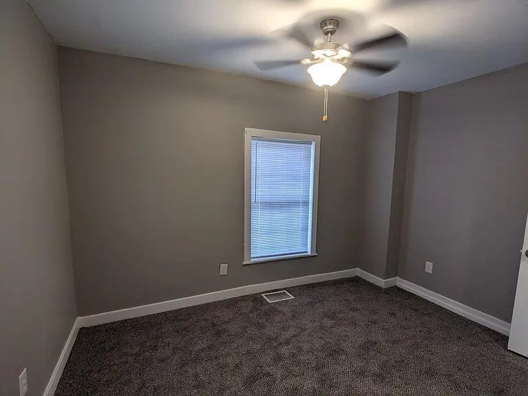 2168 Carrollton Ave — Photo 8