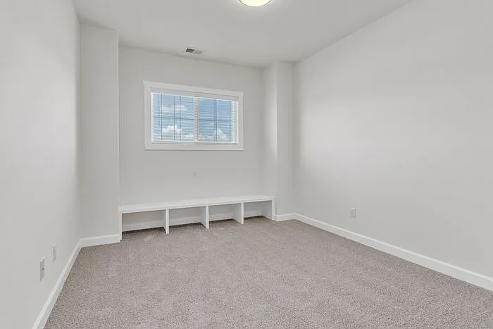 4839 Chatelet Dr — Photo 8