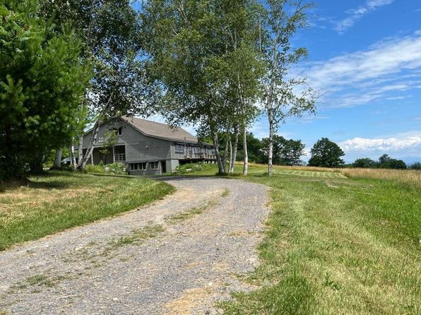 66 Lake Shore Rd, Westport, NY 12993