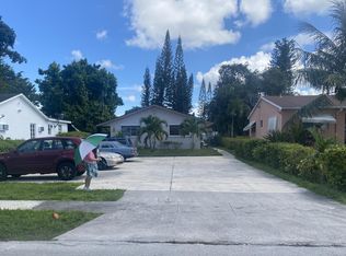 2440 Lincoln St, Hollywood, FL 33020