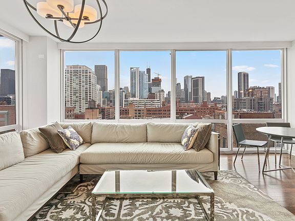 5th image of 757 N Orleans St APT 1106