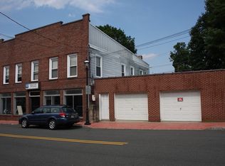 7-11 Main St, Hamburg, NJ 07419