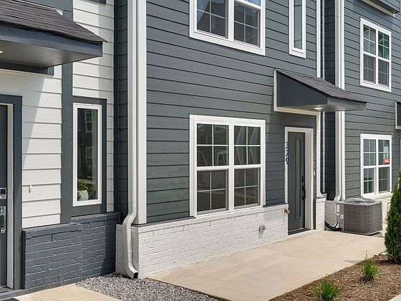5th image of 700 N Dupont Ave Lot 329-87
