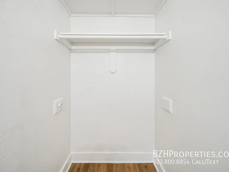 1267 Vin Scully Ave — Photo 16