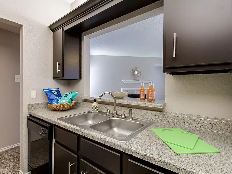 Summerstone Apartments — Photo 18