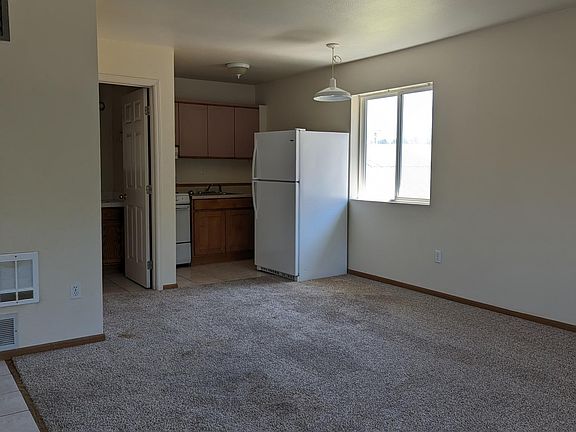 3rd image of 840 Anchor Ave NW #6
