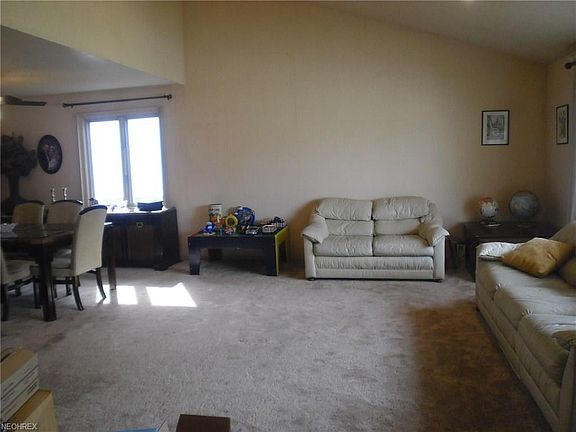 2nd image of 23742 Greenlawn Ave