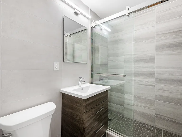 360 E 65th St #5F — Photo 11