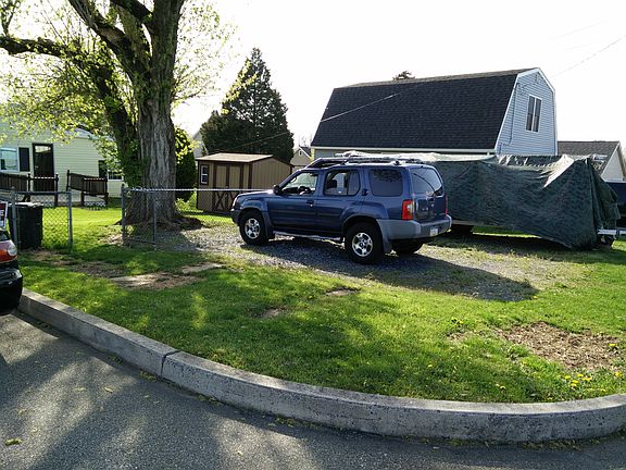 Off Street Parking -Backyard