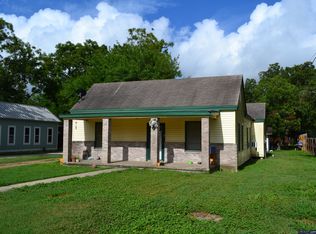 227 S Riedel St, Yorktown, TX 78164