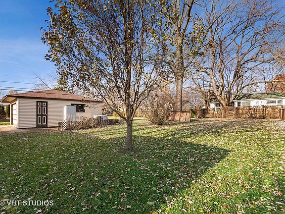 2nd image of 170 Bradley Ln