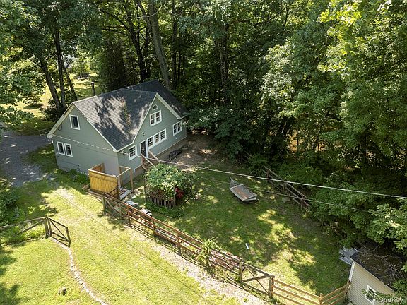 5th image of 13-14 Creekside Place
