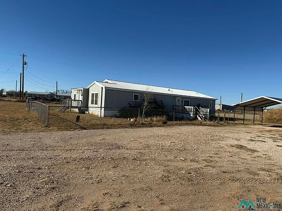2nd image of 322 E Baregrass Ln