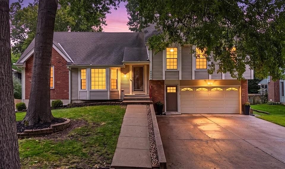 1st image of 9033 Greenway Ln