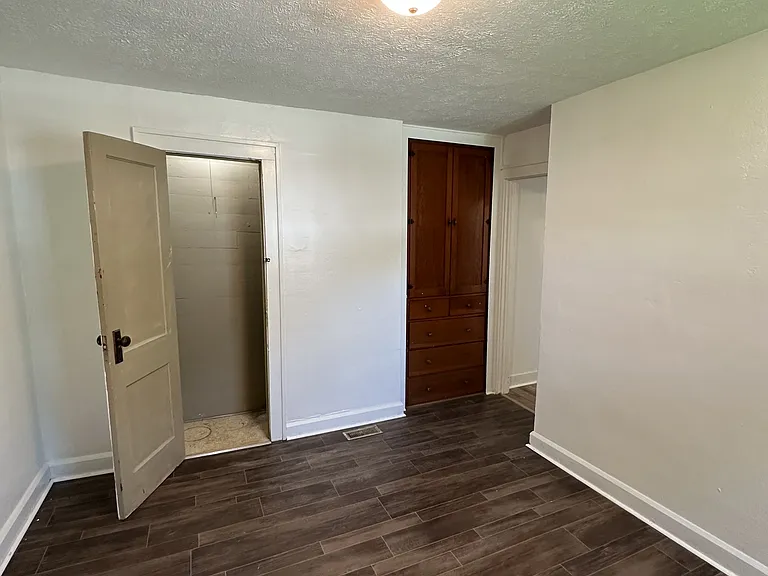 2940 Pitt St #2 — Photo 8