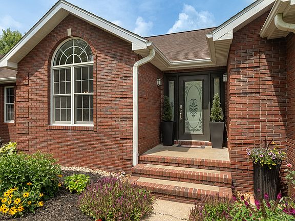 5th image of 2504 Saddle Ln