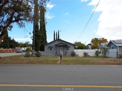 690 Chestnut Ave, Beaumont, CA, 92223