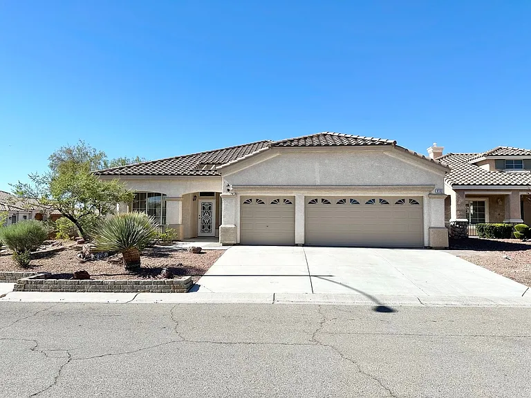 9103 Imperial Castle Ct — Photo 1