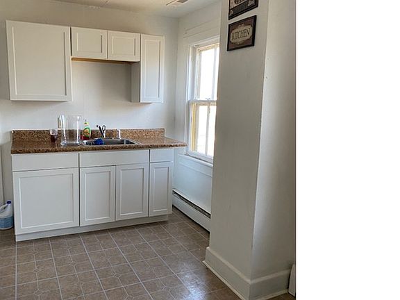 4th image of 701 Independence Ave