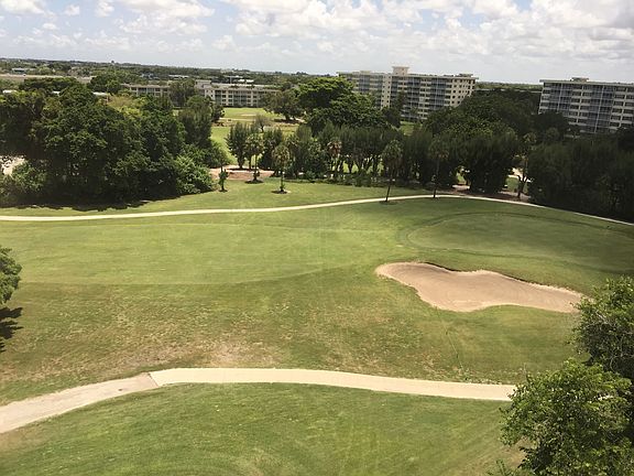 5th image of 3150 N Palm Aire Dr APT 910