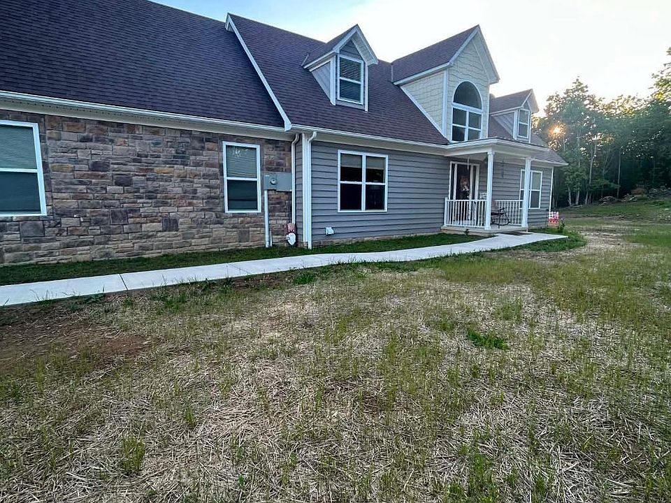 1st image of 160 Leaf View Ln