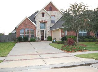 6722 Hathaway Ln, Sugar Land, TX 77479