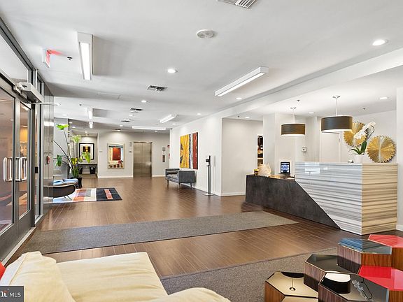 3rd image of 3883 Connecticut Ave NW APT 303