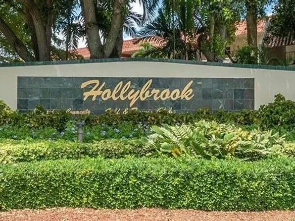 9410 N HOLLYBROOK LAKE Drive #302, Pembroke Pines, FL 33025