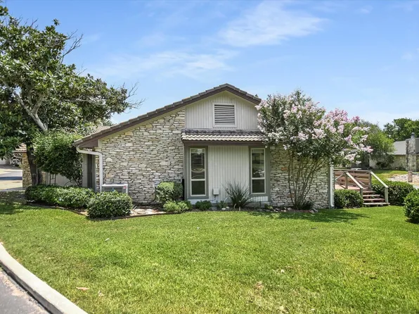 104 S Big Spur #13, Horseshoe Bay, TX 78657