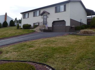 5 Abraham Ave, Hanover Township, PA 18706