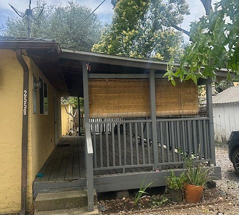 2nd image of 2558 Wyndham Ln #1