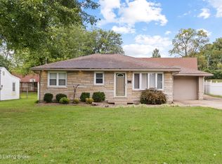 5402 Southview Dr, Louisville, KY 40214