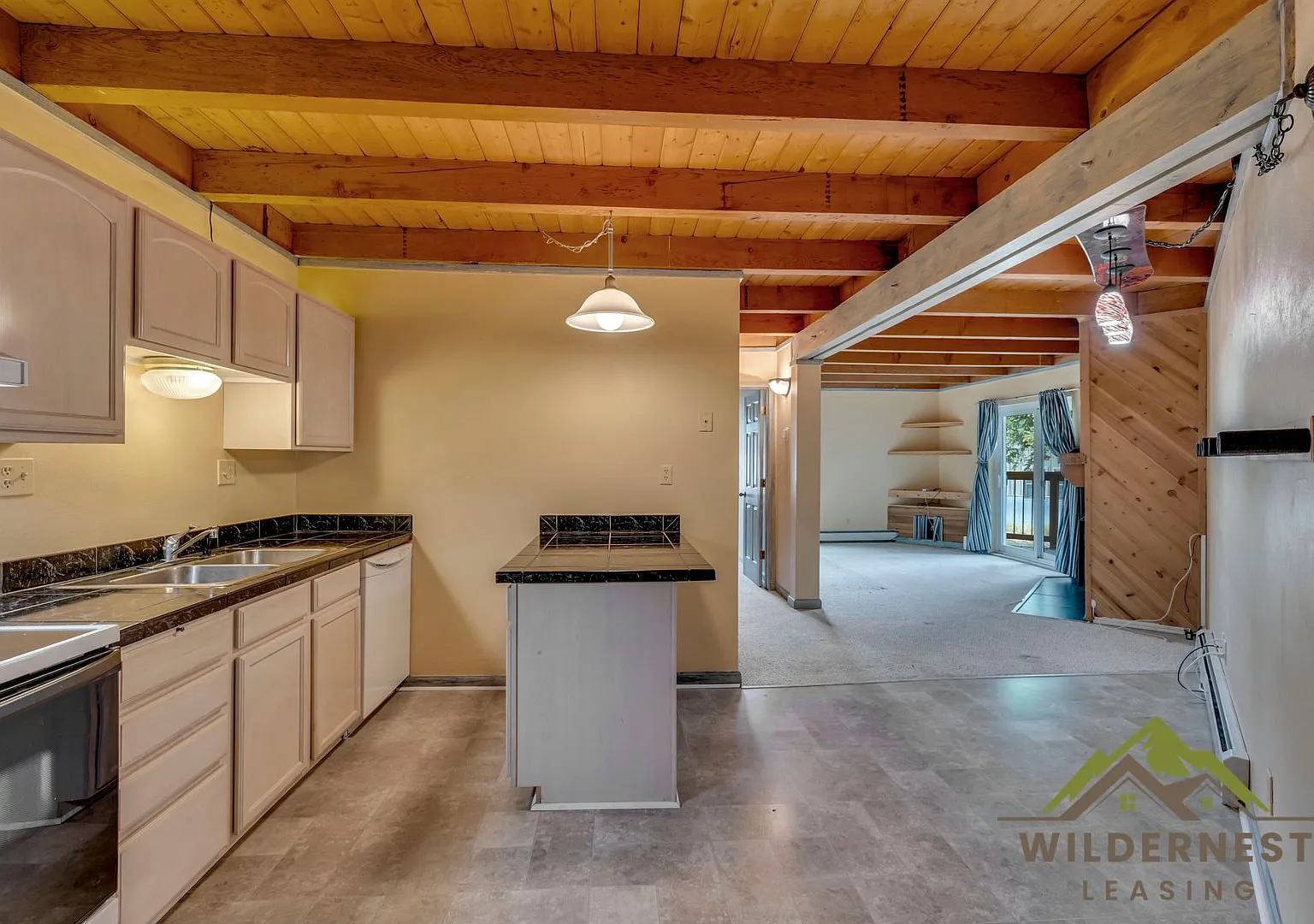 Quaint 1 Bedroom/1 Bath Unit in Wildernest-Wifi, Clubhouse, Utilities included — Photo 2