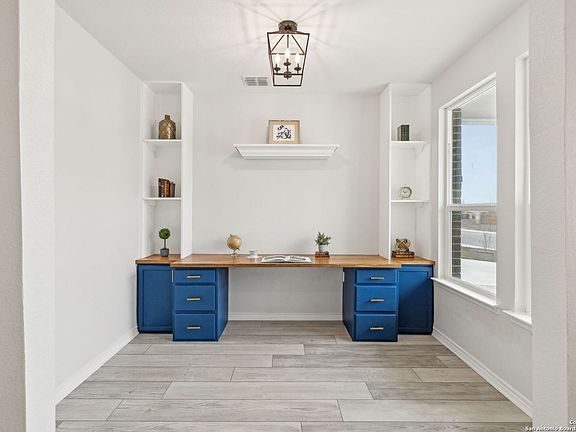 3rd image of 8330 Belgard Cv